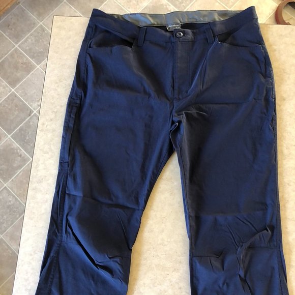 NWOT Eddie Bauer Men's pants size 36x34 - Picture 2 of 4
